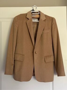 MaxMara Cashmere Camel-Colored Blazer